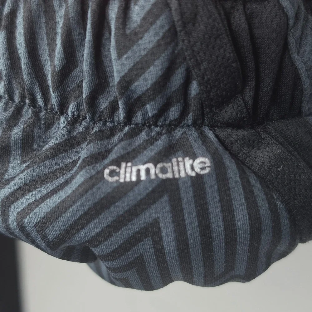 Adidas Climalite Running Shorts Medium Black Gray Chevron Print